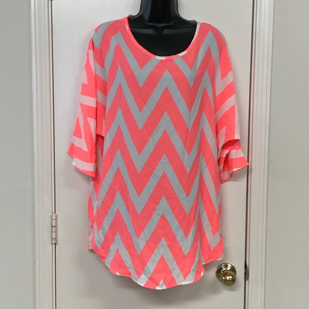 Auditions Coral and White Zigzag Blouse